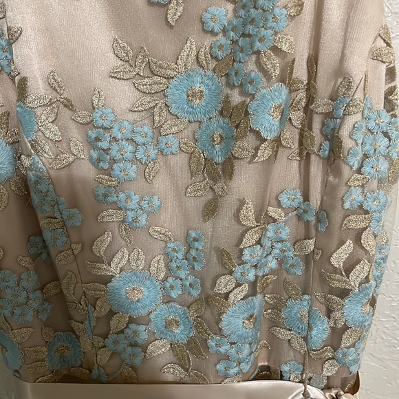 Tahari floral dress - Picture 4 of 10